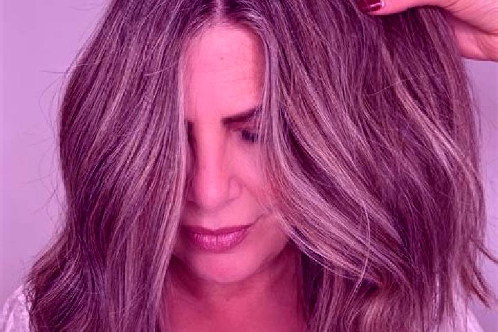 Chloe, 33, a dark blonde grey-eyed caribbean companion based in Loudes. Offering Overnight, Travel Companion, Domination, OWO, Striptease. Available for inca...