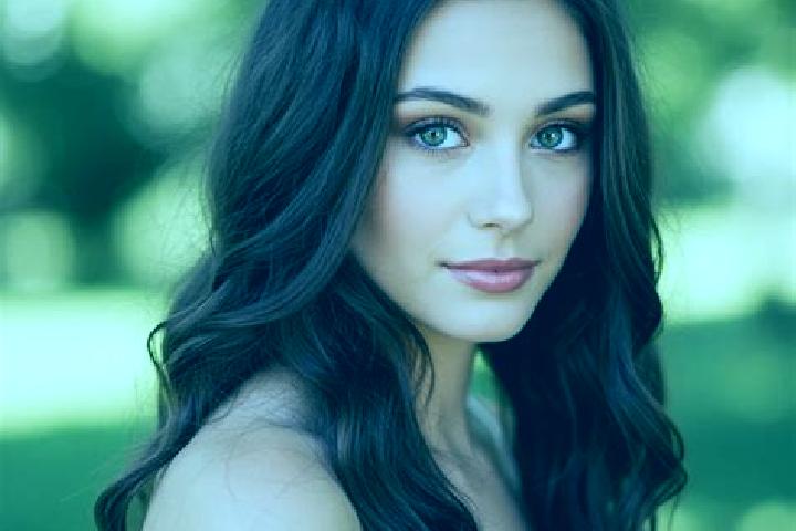 Chloe, 33, a dark blonde hazel-eyed latina companion based in Biaslantang Kaler. Offering Dinner Date, A-Level, CIM. Available for incall and outcall, day an...