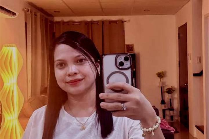 Chloe, 33 — Escort in Loraine, United States