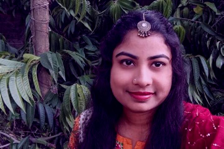 Chloe, 33 — Escort in Parbatipur, India