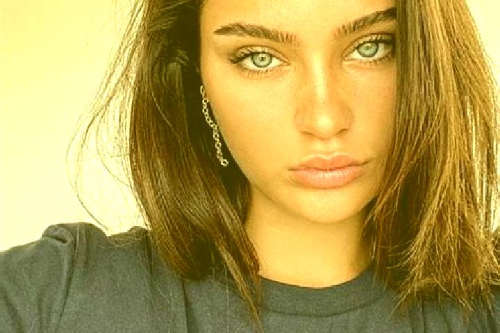 Chloe, 34, a brunette blue-eyed caribbean companion based in Amagne. Offering Domination, Prostate Massage. Available for incall and outcall, day and evening...