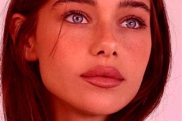 Chloe, 34, a brunette brown-eyed caucasian companion based in Les Gras. Offering Overnight, Fetish, Deep French Kissing. Available for incall and outcall, ov...