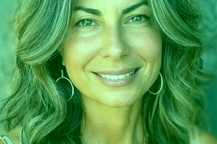 Chloe, 34, a brunette grey-eyed caucasian companion based in Libonik. Offering Tantra, Erotic Massage, 69, Deep French Kissing. Available for incall and outc...
