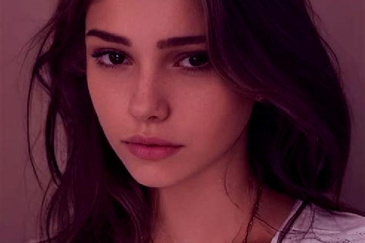 Chloe, 34, a brunette hazel-eyed slavic companion based in Nadgaon Tarf Birwadi. Offering Travel Companion, Striptease, Overnight, Deep French Kissing, CIM. ...