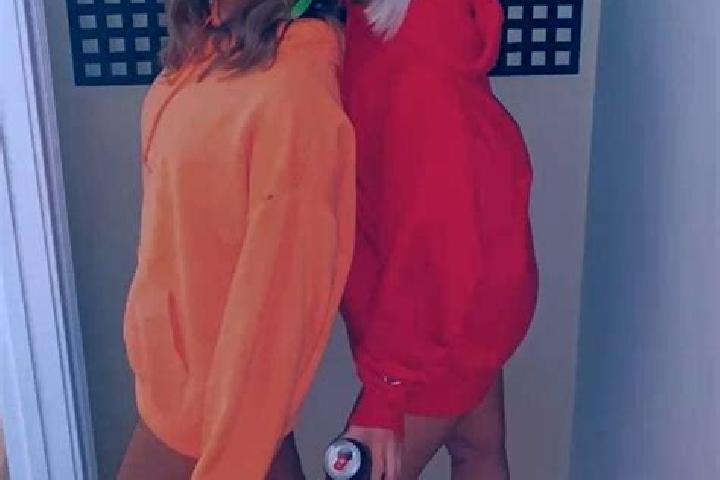 Chloe, 34, a red green-eyed latina companion based in Mayangan. Offering Travel Companion, Party Girl, Duos. Available for incall and outcall, day and evenin...