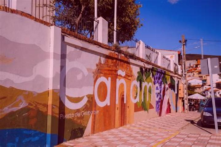 Chloe, 34 — Escort in Canamero, Spain