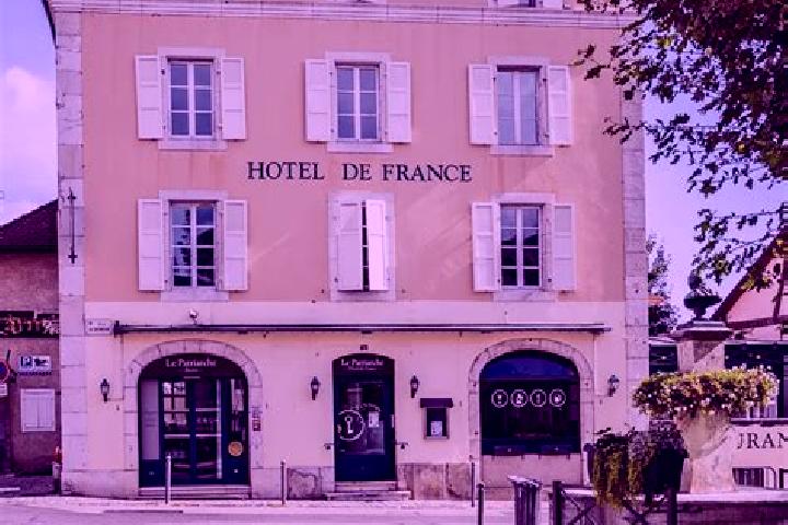 Chloe, 34 — Escort in Ferney-Voltaire, France