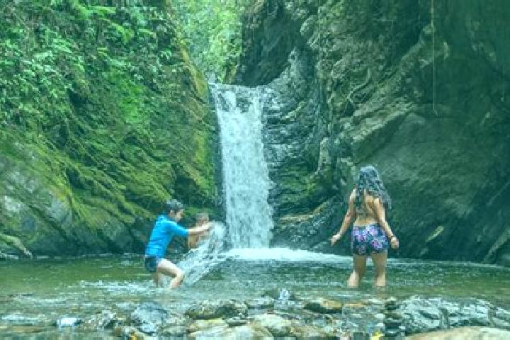 Chloe, 34 — Escort in San Pedro de Vilcabamba, Ecuador