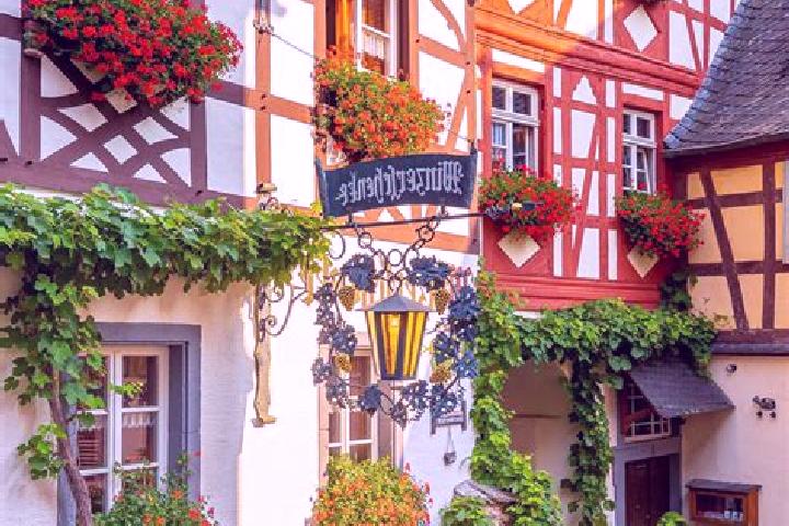 Chloe, 34 — Escort in Sturzelbach, Germany