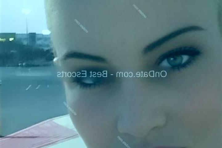 Chloe, 34 — Escort in Vadanakallu, Chad
