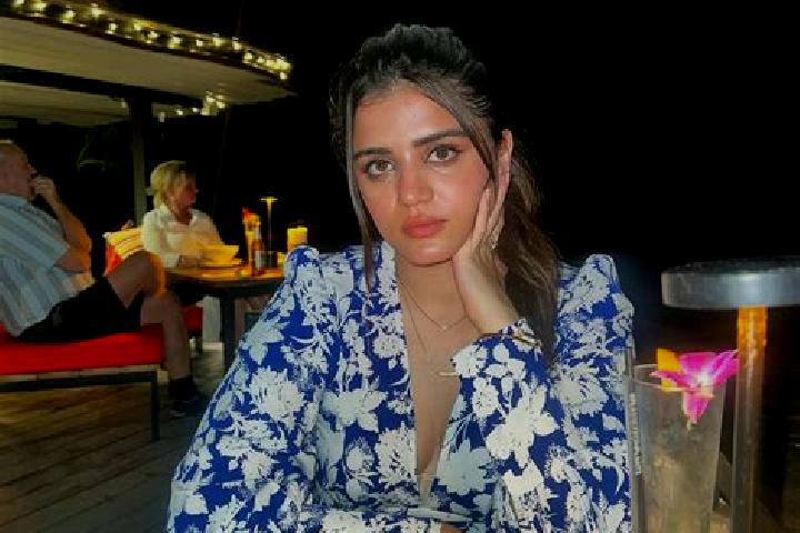 Chloe, 34 — Escort in Woodson Terrace, United States