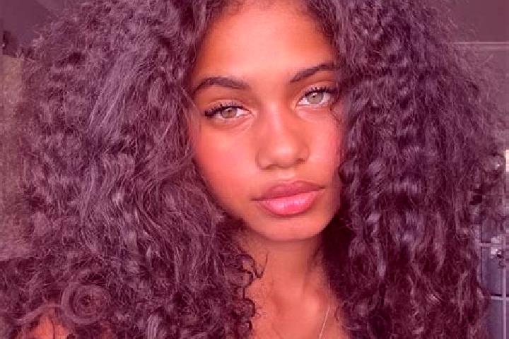Chloe, 35, a auburn blue-eyed ebony companion based in Anajatuba. Offering GFE, Overnight. Available for incall and outcall, overnight bookings available.