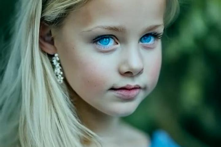 Chloe, 35, a blonde blue-eyed caucasian companion based in Bencecu de Sus. Offering Prostate Massage, Massage, BDSM, Domination, Couples. Available for incal...