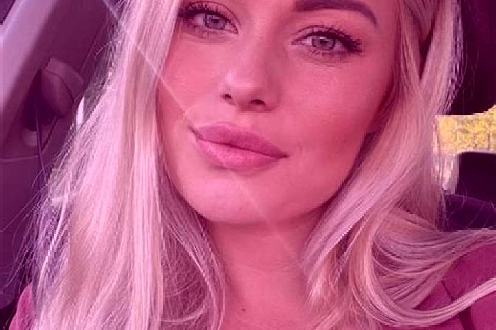 Chloe, 35, a blonde hazel-eyed middle eastern companion based in Krenglbach. Offering Domination, CIM, A-Level. Available for incall and outcall, overnight b...