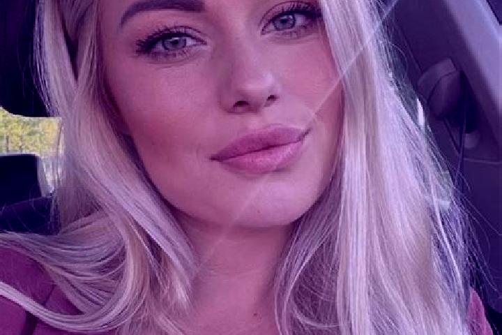 Chloe, 35, a blonde hazel-eyed slavic companion based in Mlagen. Offering 69, CIM, Travel Companion, Deep French Kissing. Available for incall and outcall, o...