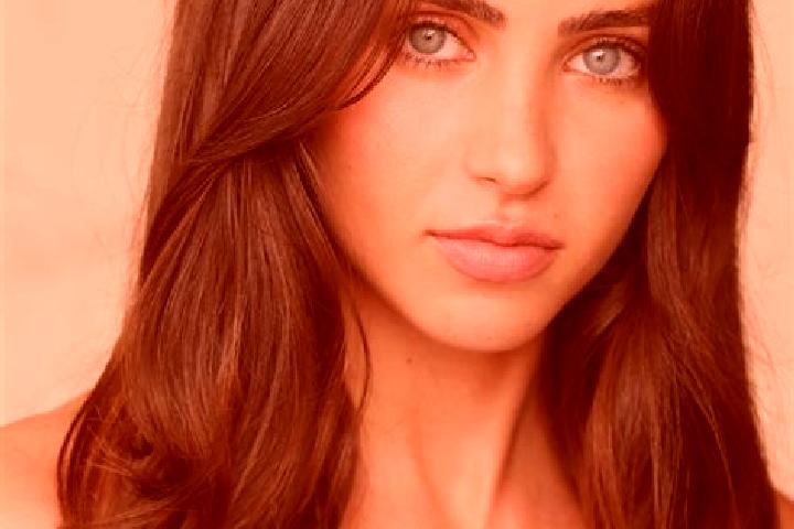 Chloe, 35, a brunette blue-eyed indian companion based in Lodoyo. Offering Domination, Roleplay, Couples, Overnight, Erotic Massage. Available for incall and...
