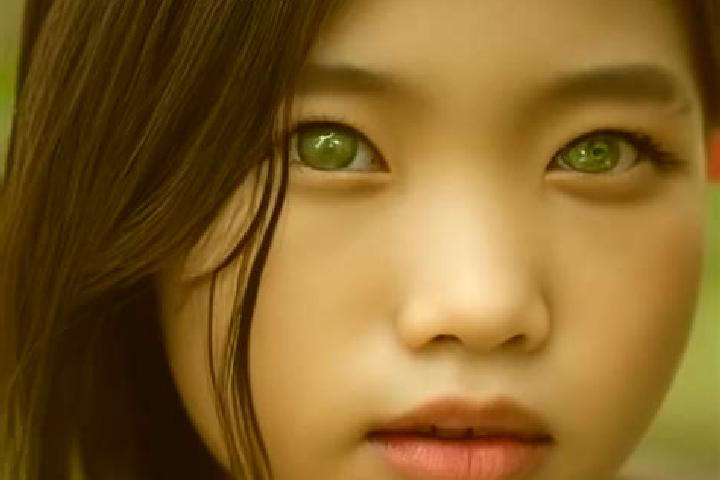 Chloe, 35, a brunette green-eyed asian companion based in Draguseni. Offering Fetish, Prostate Massage, Domination, 69, Roleplay. Available for incall and ou...
