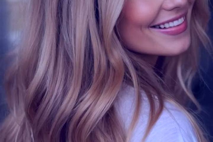 Chloe, 35, a dark blonde hazel-eyed mixed companion based in Drabesi. Offering OWO, Dinner Date, Domination. Available for incall and outcall, day and evenin...
