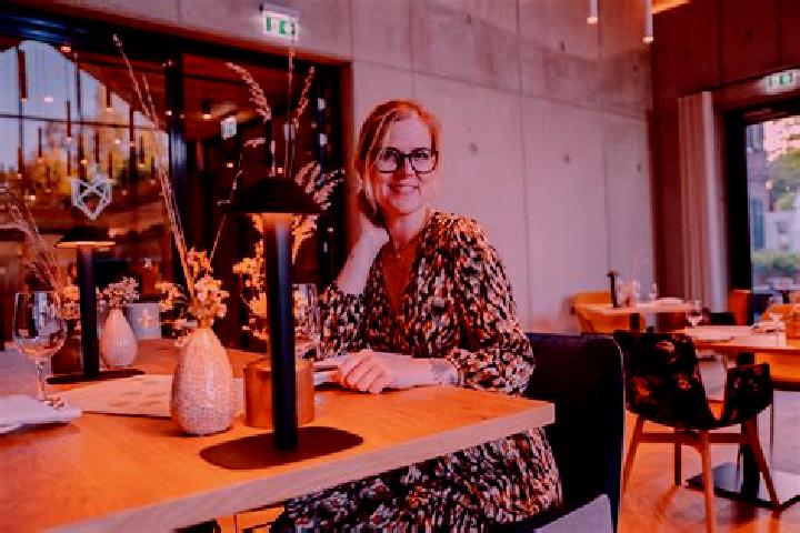 Chloe, 35 — Escort in Baesweiler, Germany