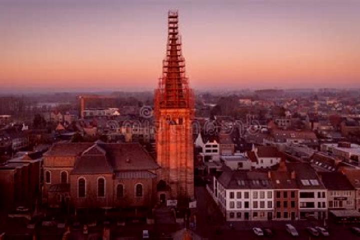 Chloe, 35 — Escort in Diepenbeek, Belgium