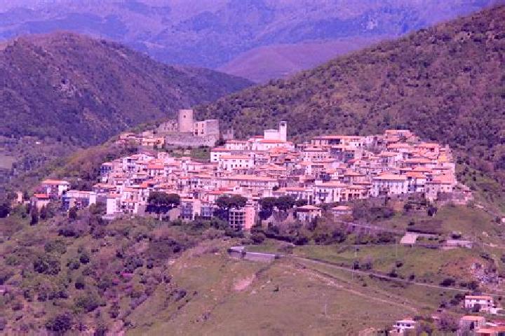 Chloe, 35 — Escort in Fagnano Castello, Italy