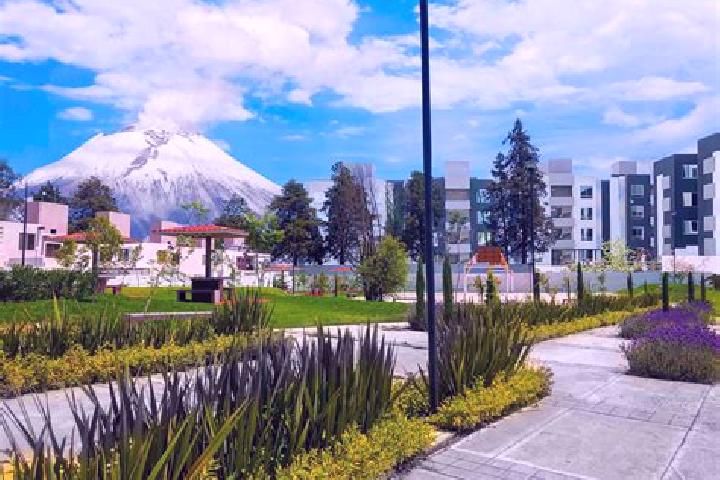 Chloe, 35 — Escort in Fraccionamiento Paseo de las Torres, Mexico
