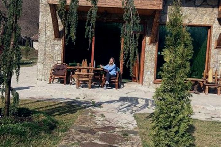 Chloe, 35 — Escort in Getahovit, Armenia