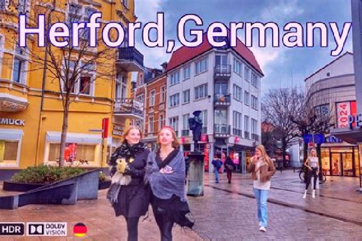Chloe, 35 — Escort in Herford, Germany