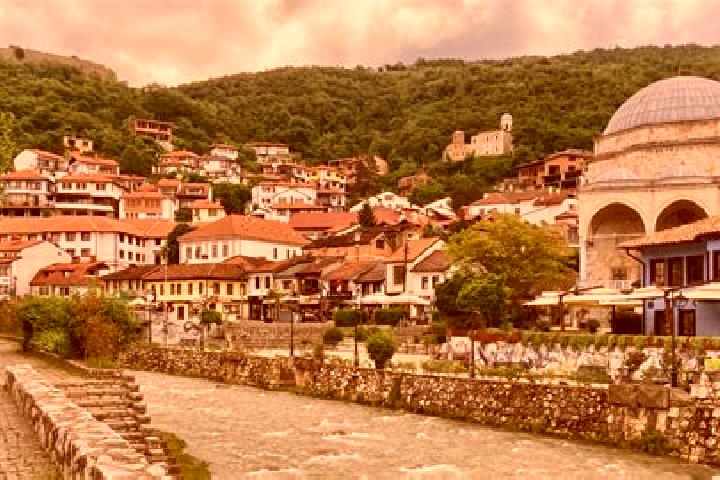 Chloe, 35 — Escort in Junik, Kosovo