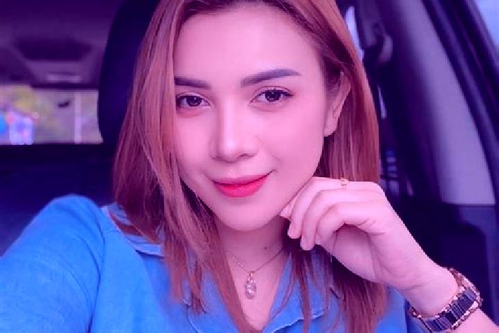 Chloe, 35 — Escort in Kefamenanu, Indonesia