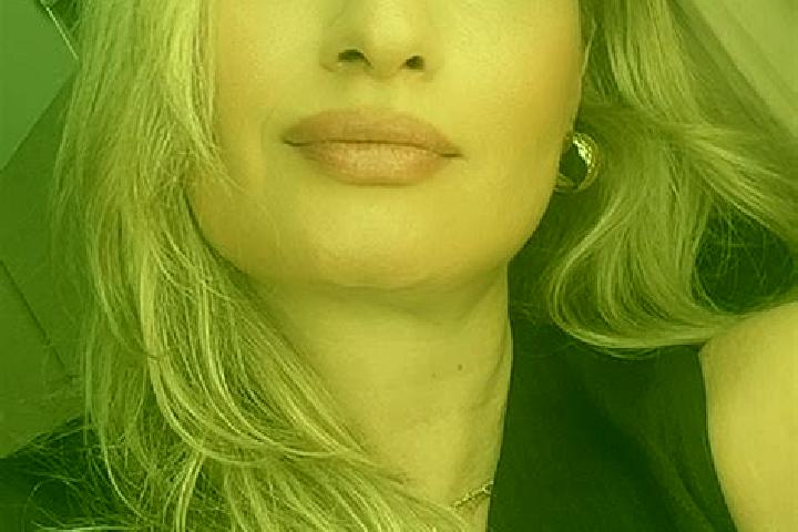Chloe, 35 — Escort in Monterblanc, France