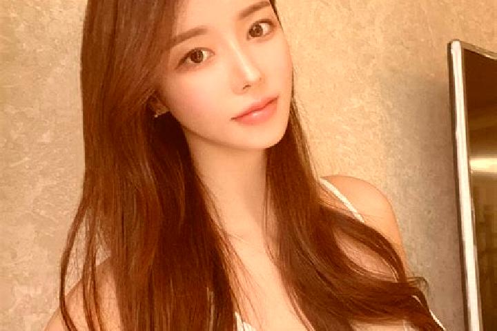 Chloe, 35 — Escort in Taiyangsheng, China