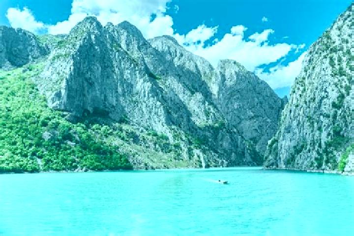 Chloe, 35 — Escort in Voskopoje, Albania