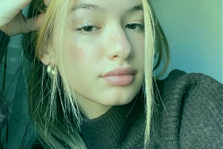 Chloe, 36, a blonde brown-eyed caucasian companion based in Schulter. Offering BDSM, Deep French Kissing, Overnight, Roleplay. Available for incall and outca...