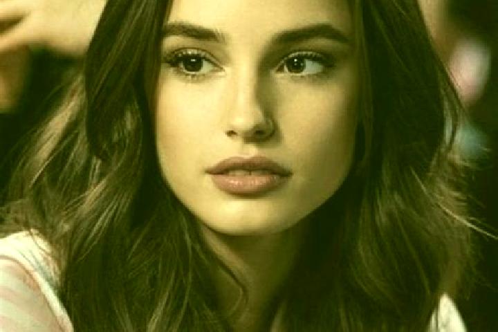 Chloe, 36, a brunette brown-eyed ebony companion based in Las Palmeras. Offering OWO, Massage, Domination, BDSM, Girlfriend Experience. Available for incall ...