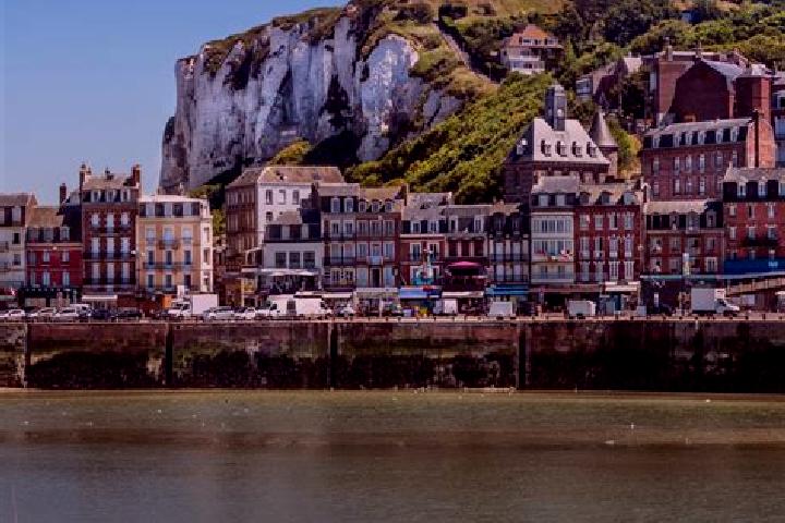 Chloe, 36 — Escort in Le Treport, France