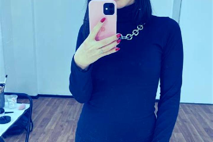 Chloe, 36 — Escort in Polovinka, Russia