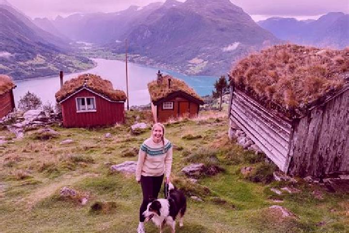 Chloe, 36 — Escort in Rypefjord, Norway