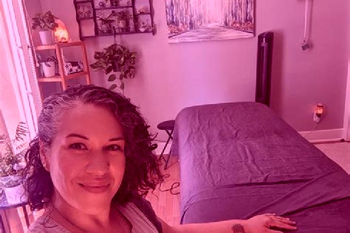 Chloe, 37, a auburn brown-eyed indian companion based in Antiparos. Offering Duos, Prostate Massage, Erotic Massage. Available for incall and outcall, day an...