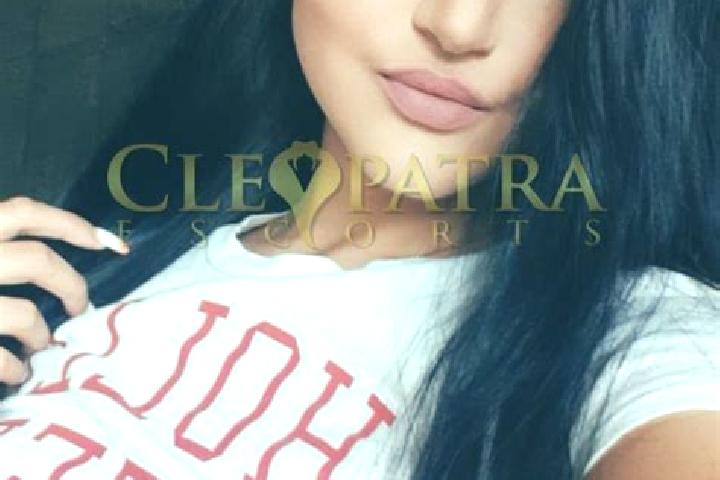 Chloe, 37, a black grey-eyed latina companion based in Mazamitla. Offering OWO, Dinner Date, Tantra, Girlfriend Experience. Available for incall and outcall,...
