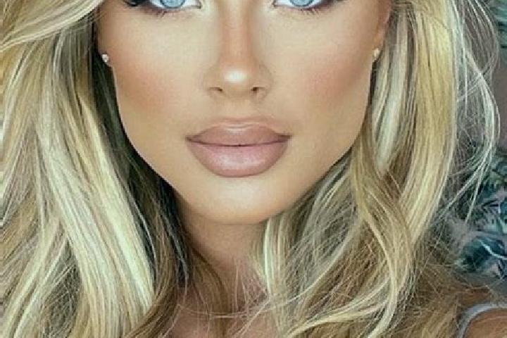 Chloe, 37, a blonde blue-eyed latina companion based in Athens. Offering Roleplay, Massage, CIM, 69. Available for incall and outcall, day and evening dates.