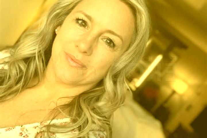 Chloe, 37, a blonde grey-eyed caucasian companion based in Hat Lot. Offering Erotic Massage, GFE, Prostate Massage. Available for incall and outcall, overnig...