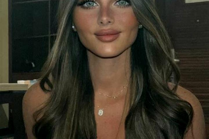 Chloe, 37, a brunette dark-eyed caribbean companion based in Brancourt-le-Grand. Offering Couples, OWO, Deep French Kissing. Available for incall and outcall...