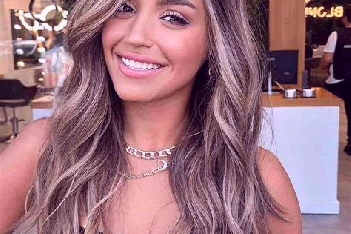 Chloe, 37, a dark blonde dark-eyed mediterranean companion based in Las Liebres. Offering Dinner Date, Party Girl, Girlfriend Experience, BDSM. Available for...