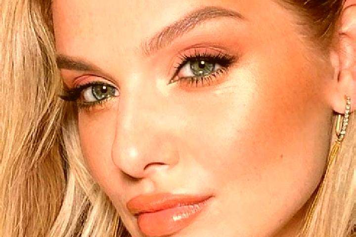 Chloe, 37, a dark blonde green-eyed slavic companion based in Lamotte-Beuvron. Offering Striptease, Prostate Massage, Couples. Available for incall and outca...