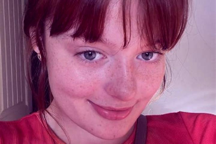 Chloe, 37, a red brown-eyed indian companion based in Greenport West. Offering 69, Erotic Massage, Striptease. Available for incall and outcall, day and even...
