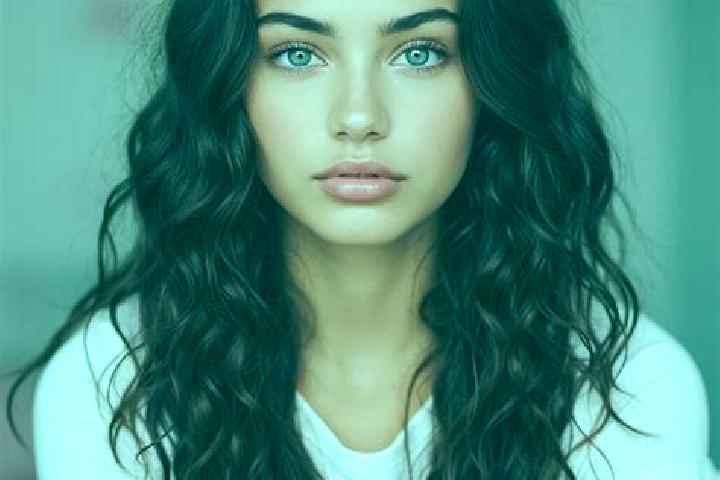 Chloe, 37, a red hazel-eyed mediterranean companion based in La Puerta. Offering Striptease, Deep French Kissing, 69. Available for incall and outcall, day a...