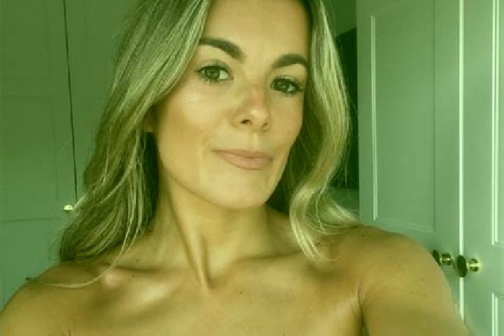 Chloe, 37 — Escort in Glusburn, United Kingdom