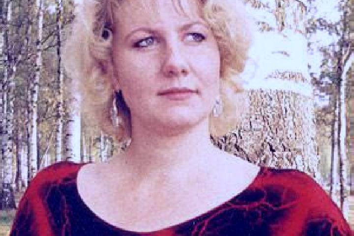 Chloe, 37 — Escort in Nizhniy Cherek, Russia