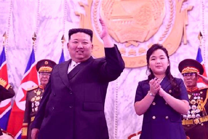 Chloe, 37 — Escort in Ungsang-nodongjagu, North Korea